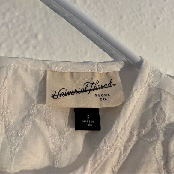 Universal Thread white Lacy Blouse - Picture 2 of 2